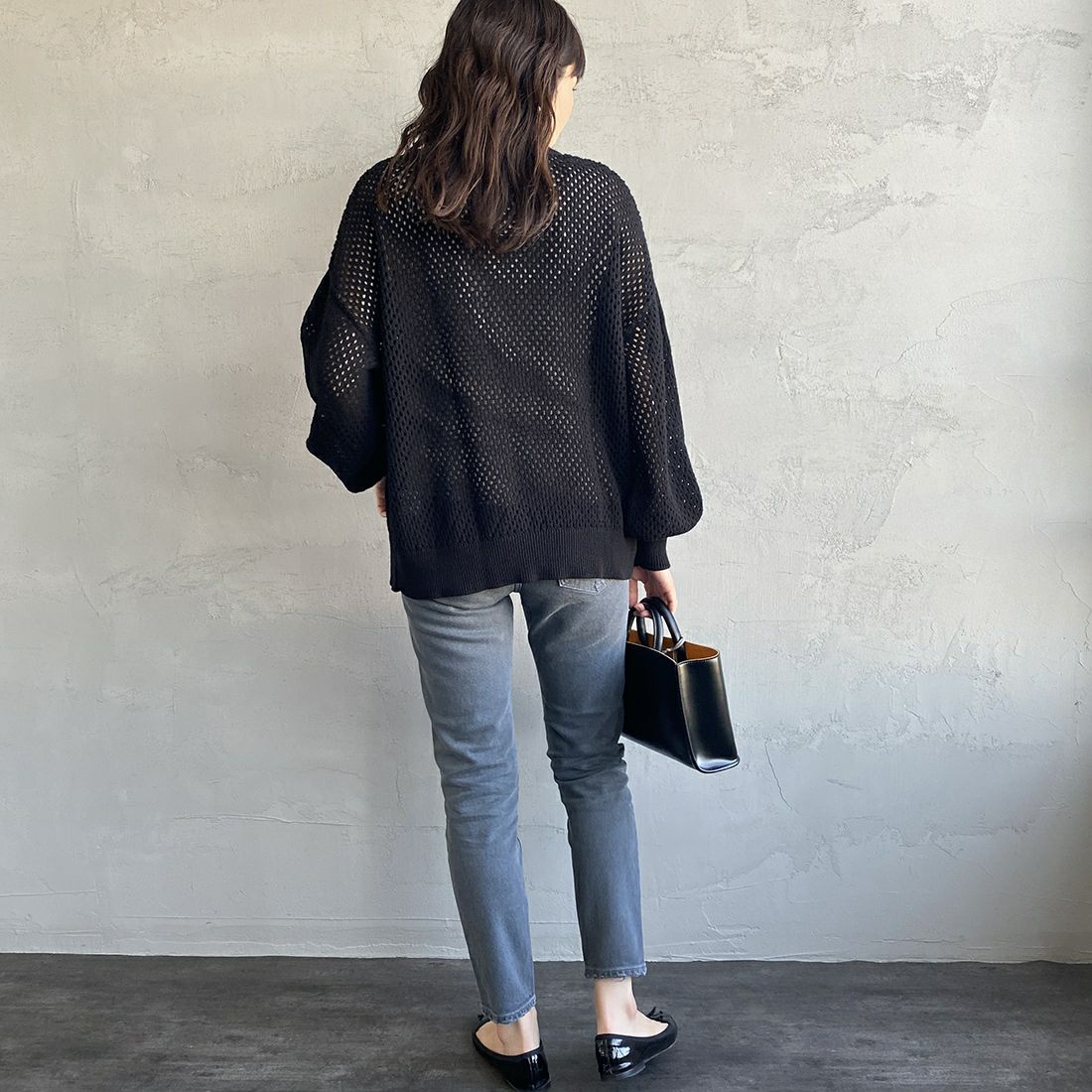 upper hights [アッパーハイツ] THE STELLA ストレッチデニムパンツ [86121902SMK] SMOKE&&モデル身長：160cm 着用サイズ：23&&