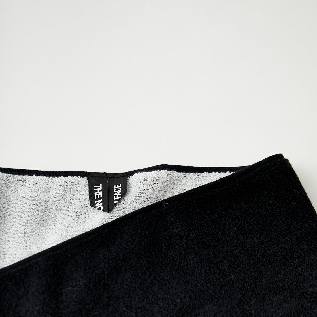 THE NORTH FACE [ザ ノースフェイス] コンフォートコットンタオル L [NN22100] K ﾌﾞﾗｯｸ