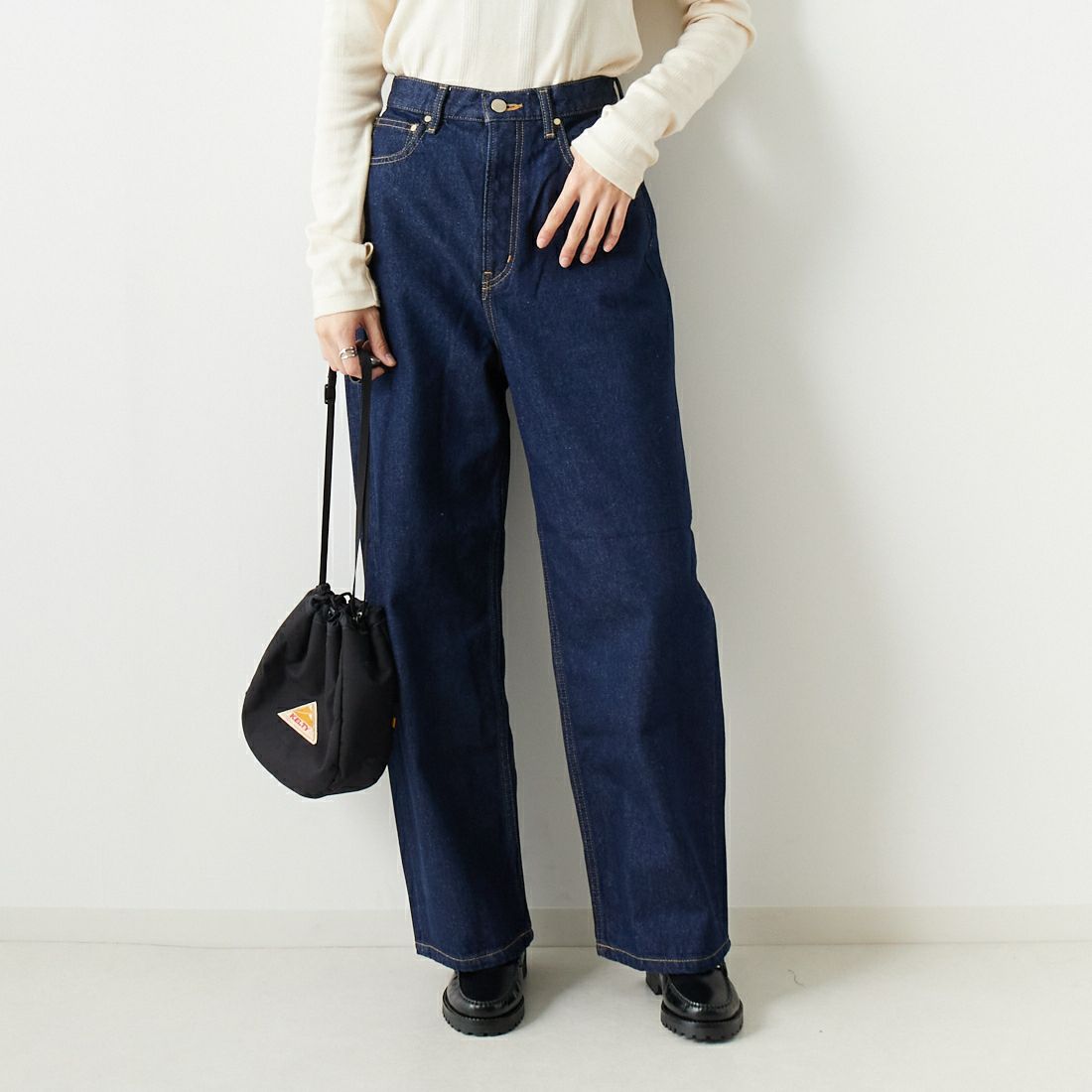 希少BLACK BY MOUSSY CAW LightBlueカットオフデニム-