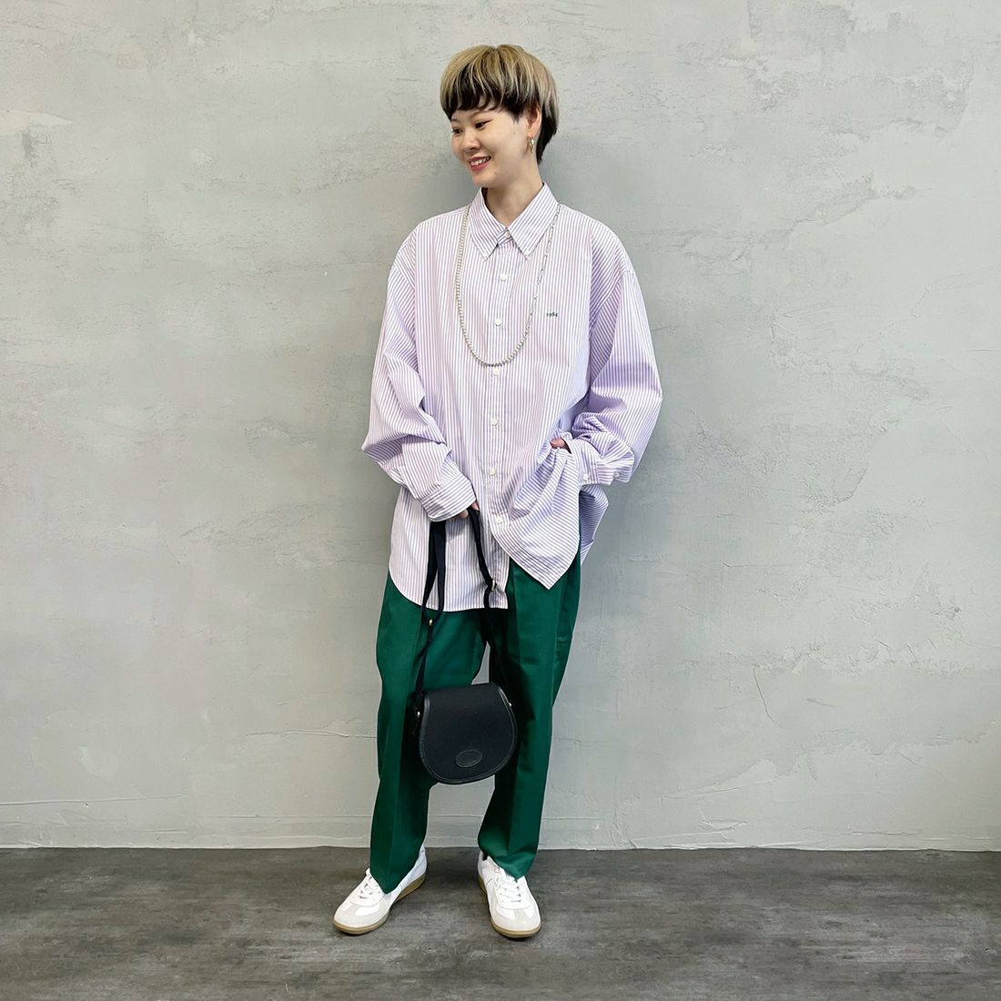 Jeans Factory Clothes [ジーンズファクトリークローズ] 1タック イージースラックスパンツ [22AWINW-03PT] GREEN &&モデル身長：161cm 着用サイズ：L&&