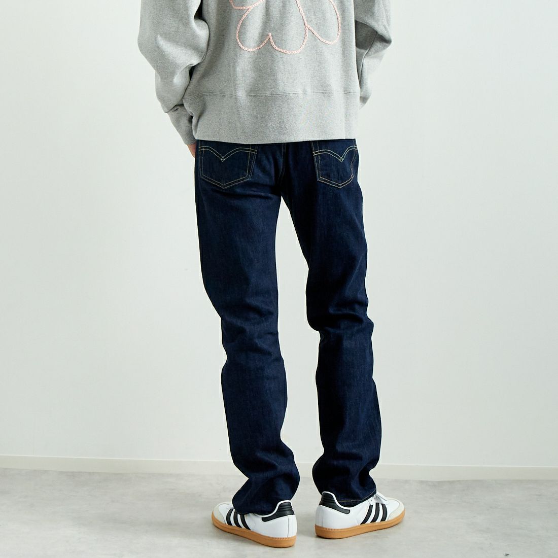 LEVI'S [リーバイス] 501 リーバイス オリジナルフィット [00501-14] 84 CRISPY &&モデル身長：182cm 着用サイズ：30&&