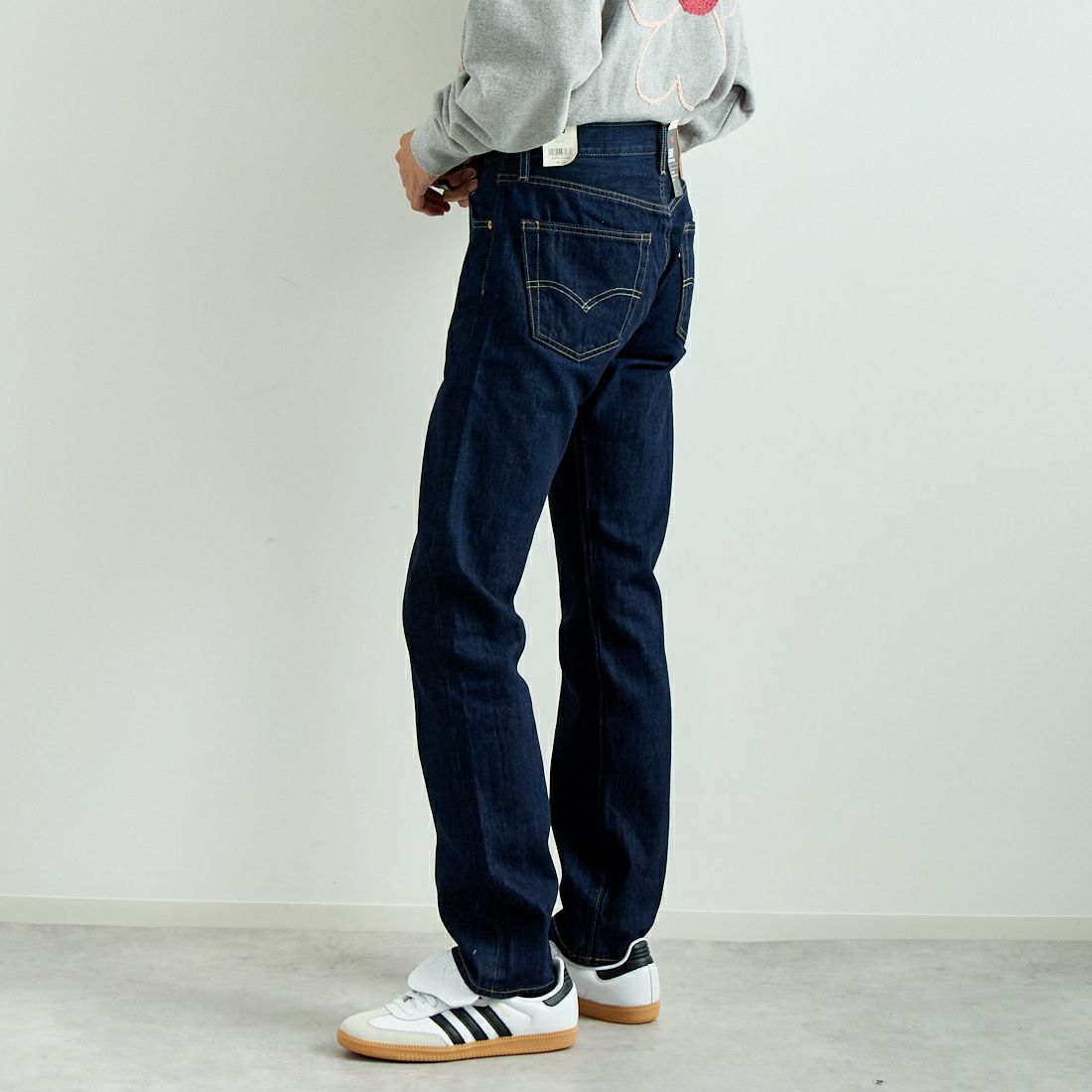 LEVI'S [リーバイス] 501 リーバイス オリジナルフィット [00501-14] 84 CRISPY &&モデル身長：182cm 着用サイズ：30&&