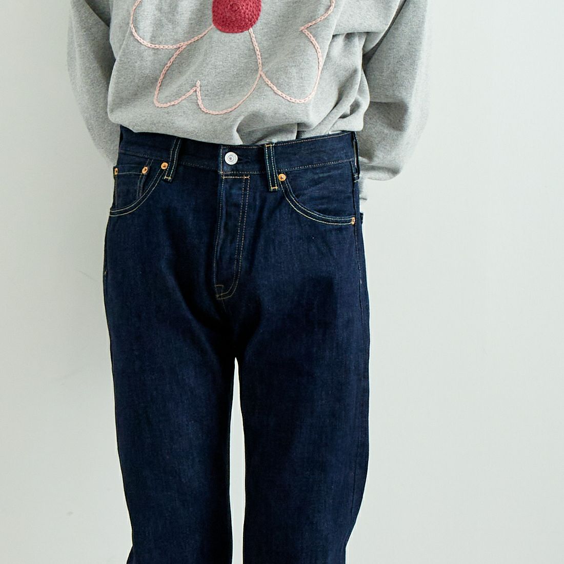 LEVI'S [リーバイス] 501 リーバイス オリジナルフィット [00501-14] 84 CRISPY &&モデル身長：182cm 着用サイズ：30&&