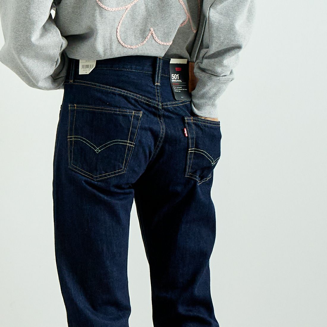 LEVI'S [リーバイス] 501 リーバイス オリジナルフィット [00501-14] 84 CRISPY &&モデル身長：182cm 着用サイズ：30&&