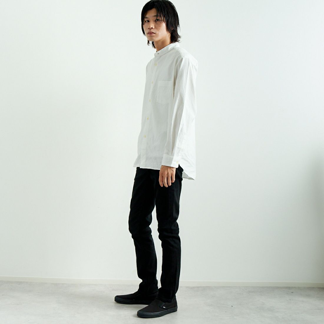 Levi’s [リーバイス] 511 クラシック スリムストレッチブラックカラーデニム [04511-15] 07 NIGHTSH &&モデル身長：182cm 着用サイズ：29&&