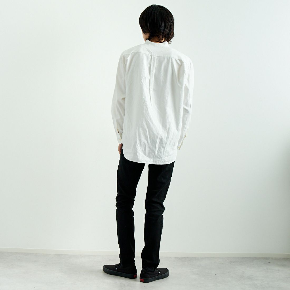 Levi’s [リーバイス] 511 クラシック スリムストレッチブラックカラーデニム [04511-15] 07 NIGHTSH &&モデル身長：182cm 着用サイズ：29&&