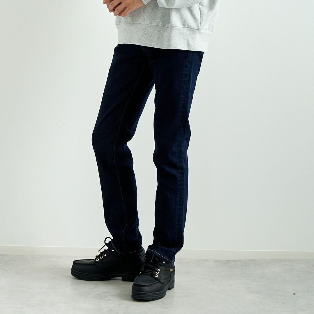 LEVI'S [リーバイス] 511 スリムフィット [04511-24] 06 PREMIUM &&モデル身長：182cm 着用サイズ：29&&
