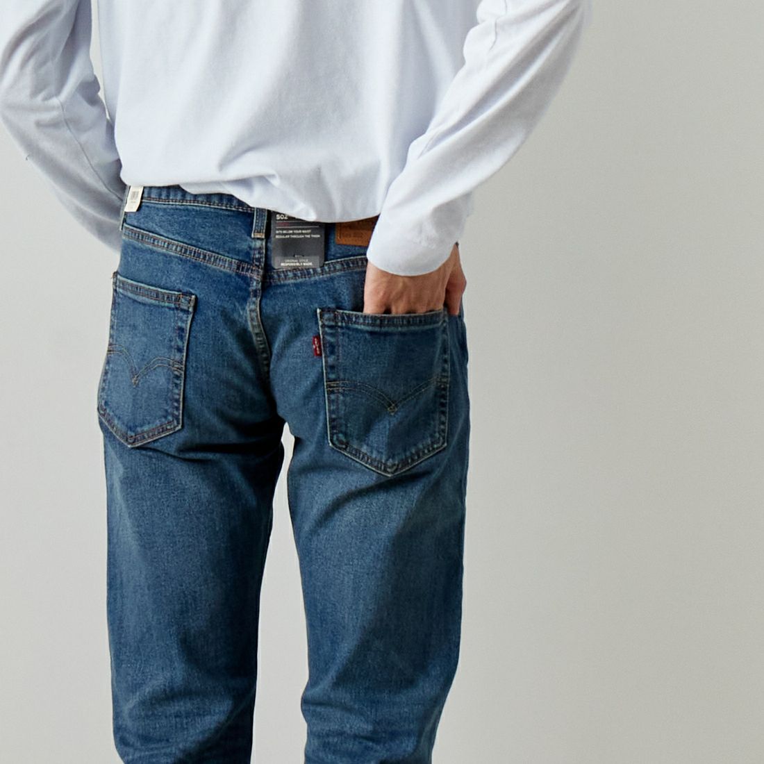 LEVI'S [リーバイス] レギュラーテーパード 502(TM) [29507-00] 65 DARK VI &&モデル身長：182cm 着用サイズ：29&&