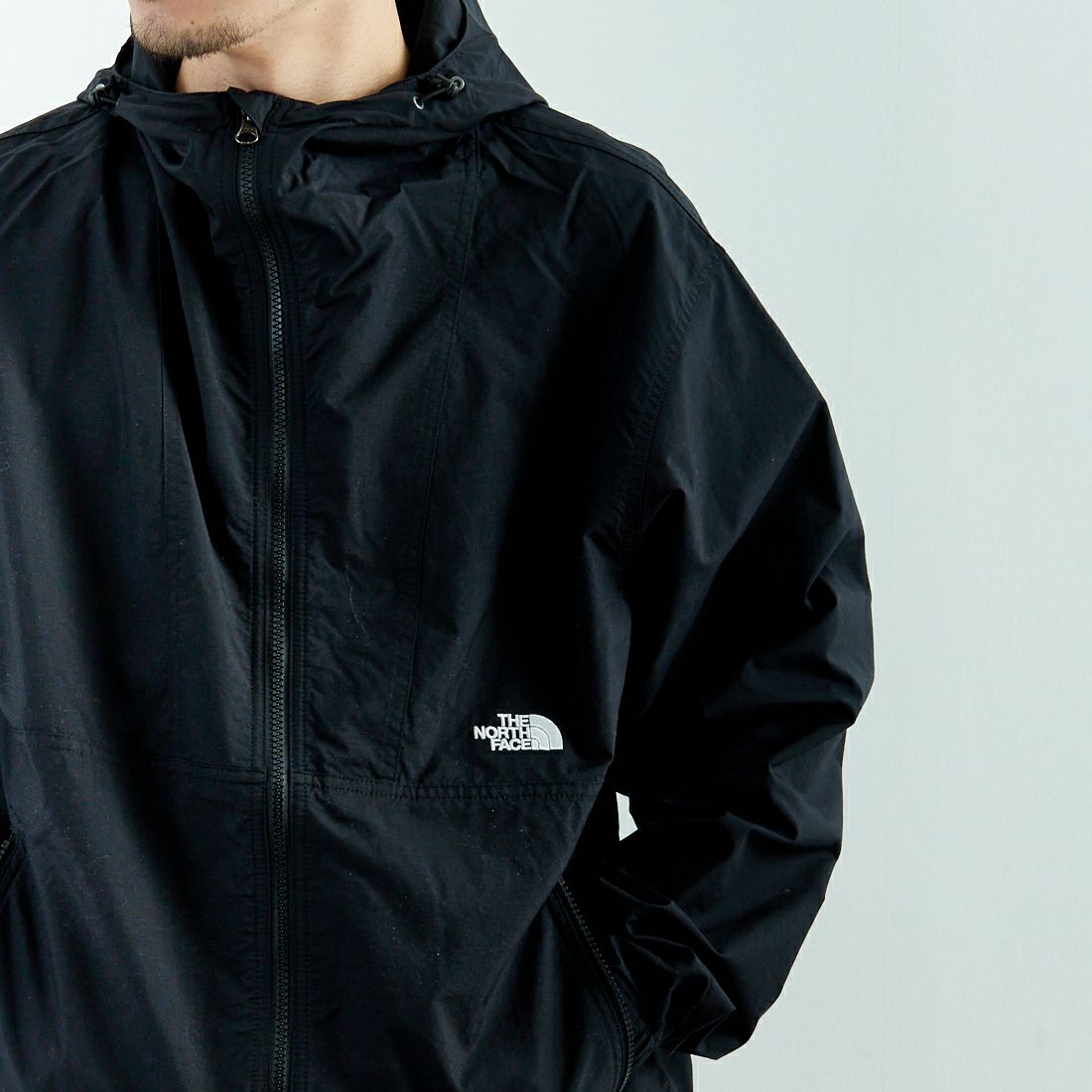 THE NORTH FACE [ザ ノースフェイス] コンパクトジャケット [NP72230] K ﾌﾞﾗｯｸ &&モデル身長：168cm 着用サイズ：M&&