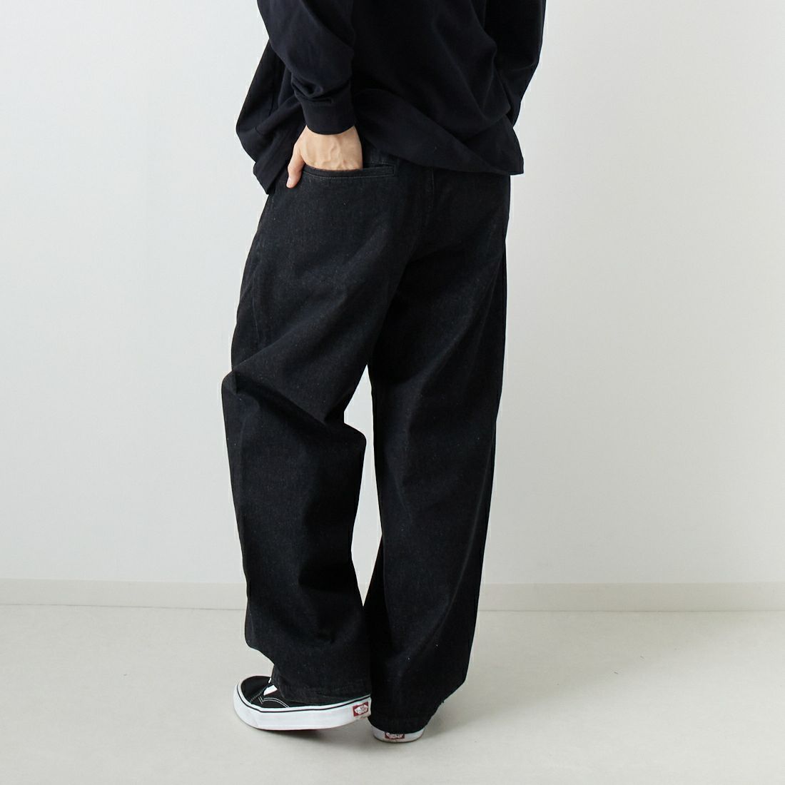 Jeans Factory Clothes [ジーンズファクトリークローズ] 2タックデニムワイドパンツ [JFC-224-052] BLACK USED &&モデル身長：169cm 着用サイズ：S&&