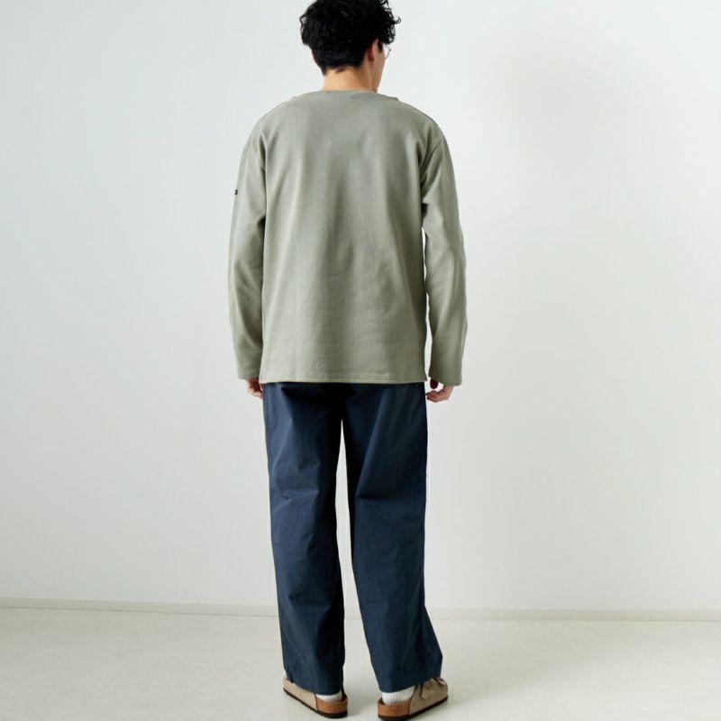 ST.JAMES [セントジェームス] バスクロングスリーブTシャツ [OUESSANT-SD] NOIR&&モデル身長：173cm 着用サイズ：4&&