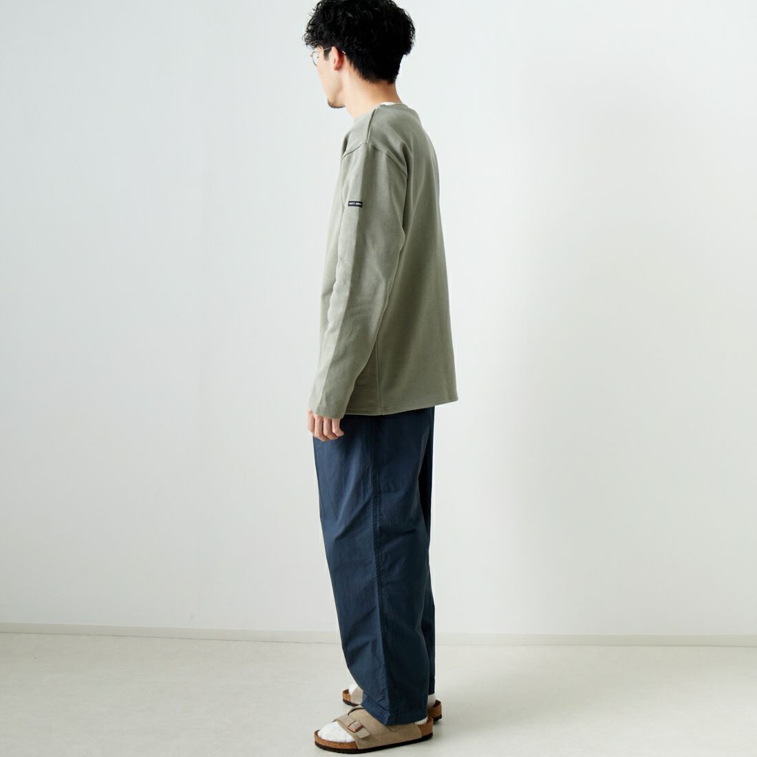 ST.JAMES [セントジェームス] バスクロングスリーブTシャツ [OUESSANT-SD] OLIVE&&モデル身長：168cm 着用サイズ：5&&