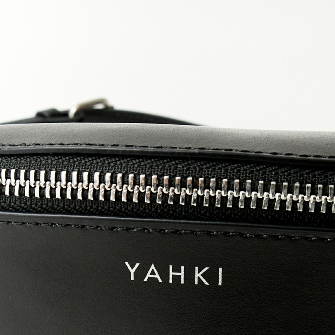 YAHKI [ヤーキ] レザーベルトバッグ [YH-528]