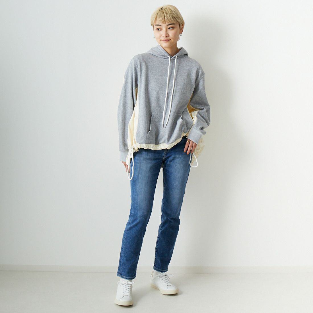 RED CARD TOKYO [レッドカード トーキョー] 30th Anniversary ハイライズ スリムテーパードデニム [26230301FMD] A-FINE MID &&モデル身長：160cm 着用サイズ：24&&