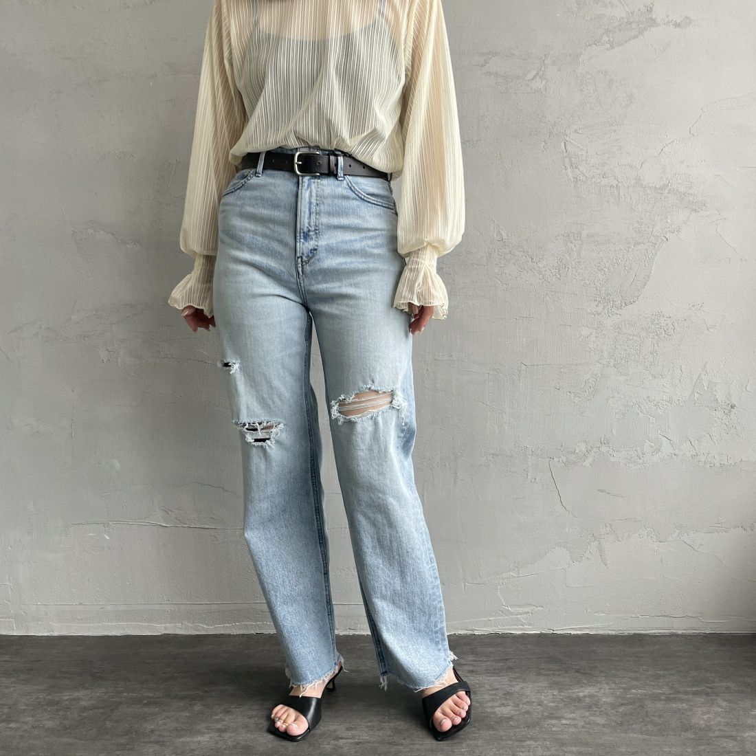 YANUK [ヤヌーク] ボーイズストレート LEA/レア [57121231] DMF &&モデル身長：163cm 着用サイズ：25&&