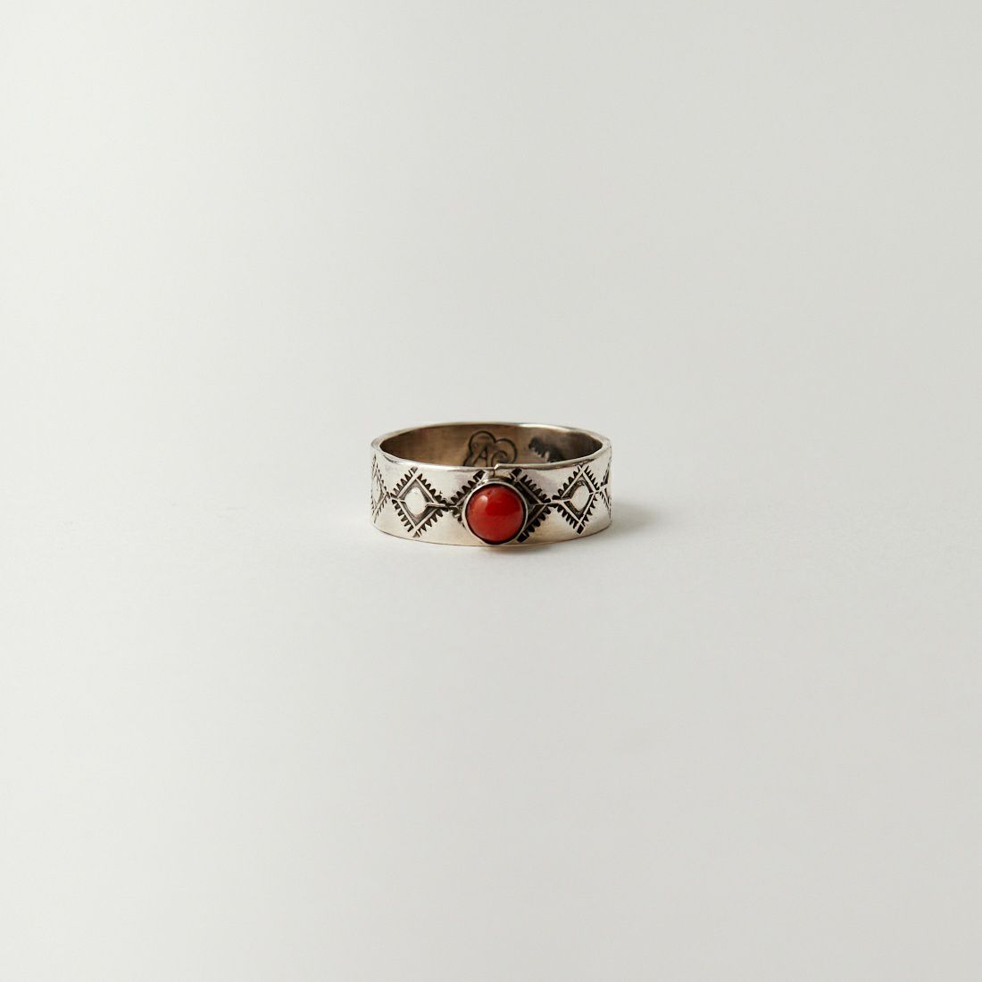 Indian Jewelry [インディアンジュエリー] コーラルリング [CORAL-RING]