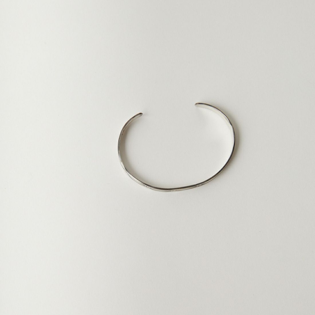 Indian Jewelry [インディアンジュエリー] スタンプワークバングル [STAMP-BRACELET-D] SILVER