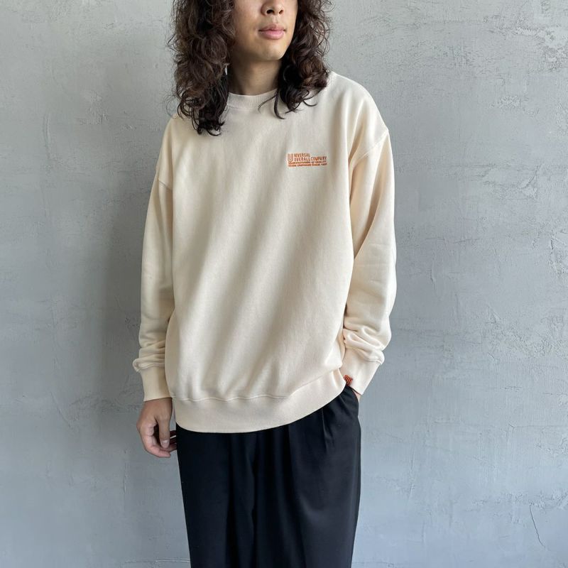 UNIVERSAL OVERALL [ユニバーサルオーバーオール] 別注 ワンポイントロゴ刺繍 ピグメントスウェット [U2311228IN-JF] IVORY &&モデル身長：173cm 着用サイズ：L