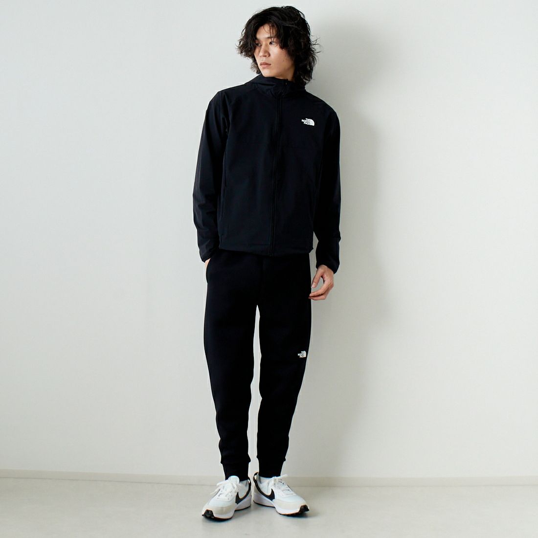 THE NORTH FACE [ザ ノースフェイス] テックエアースウェットジョガーパンツ [NB32387] K ﾌﾞﾗｯｸ &&モデル身長：182cm 着用サイズ：L&&