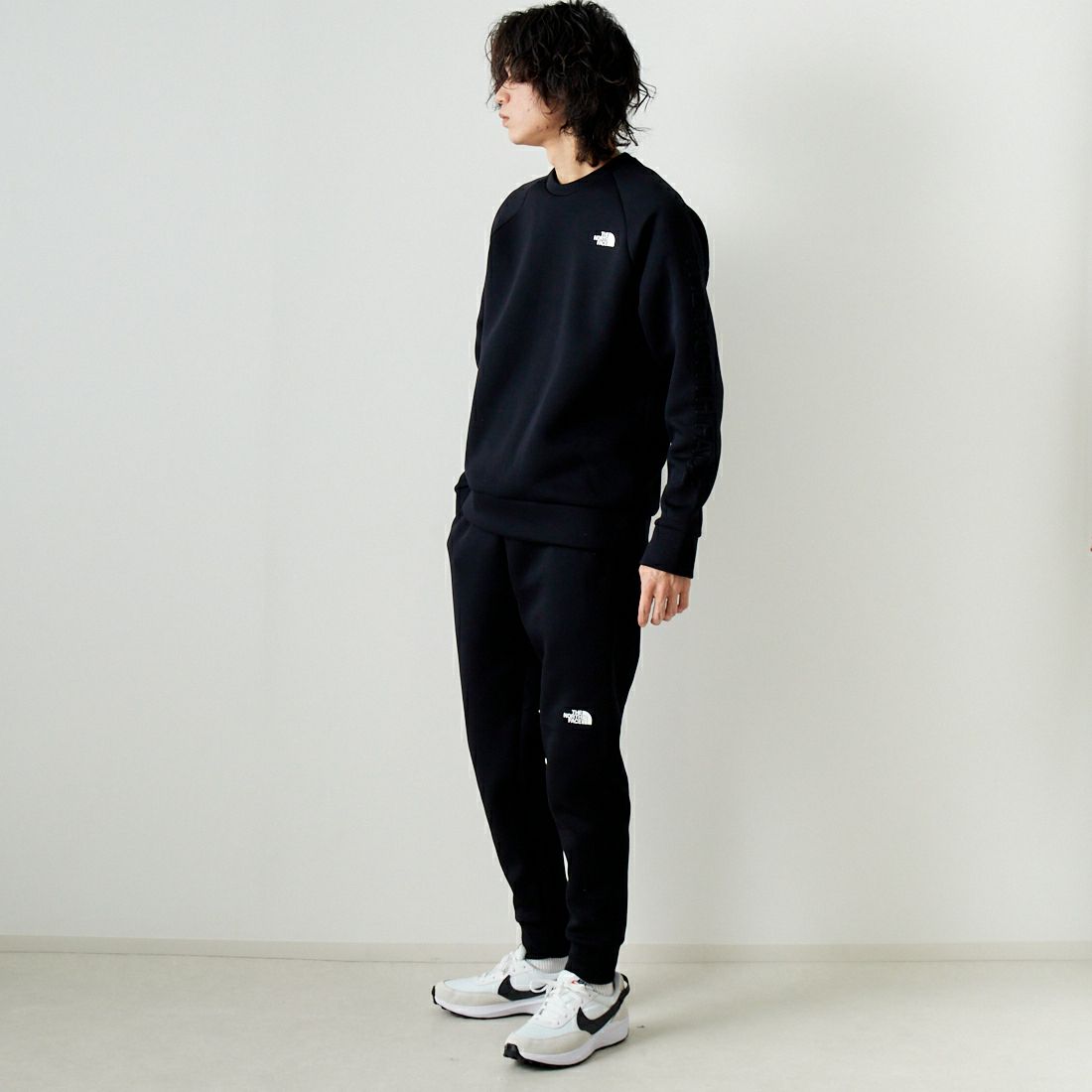 THE NORTH FACE [ザ ノースフェイス] テックエアースウェットジョガーパンツ [NB32387] K ﾌﾞﾗｯｸ &&モデル身長：182cm 着用サイズ：L&&