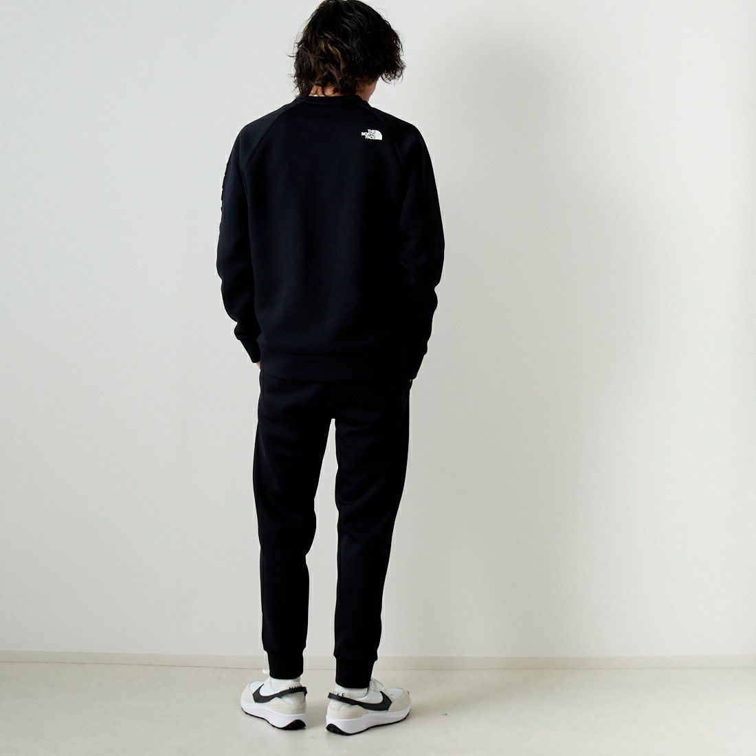 THE NORTH FACE [ザ ノースフェイス] テックエアースウェットジョガーパンツ [NB32387] K ﾌﾞﾗｯｸ &&モデル身長：182cm 着用サイズ：L&&