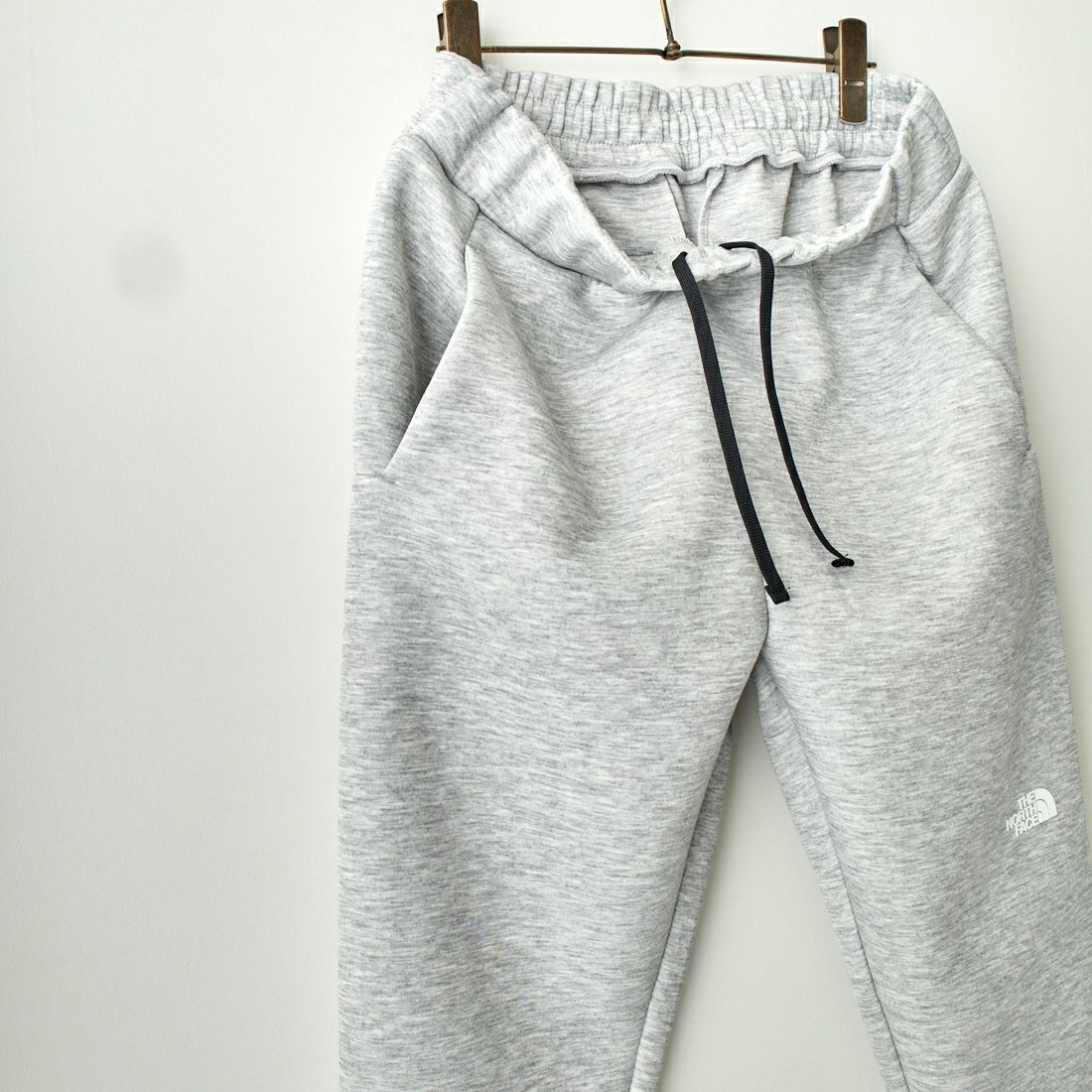 THE NORTH FACE [ザ ノースフェイス] テックエアースウェットジョガーパンツ [NB32387] Z ﾐｯｸｽｸﾞﾚｰ