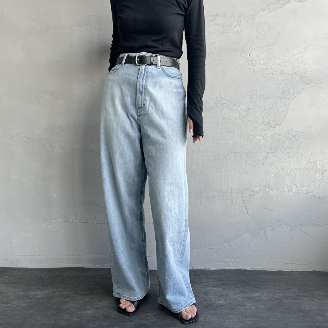 YANUK [ヤヌーク] ルーズストレート JOAN/ジョーン [57131301] FVS &&モデル身長：163cm 着用サイズ：25&&