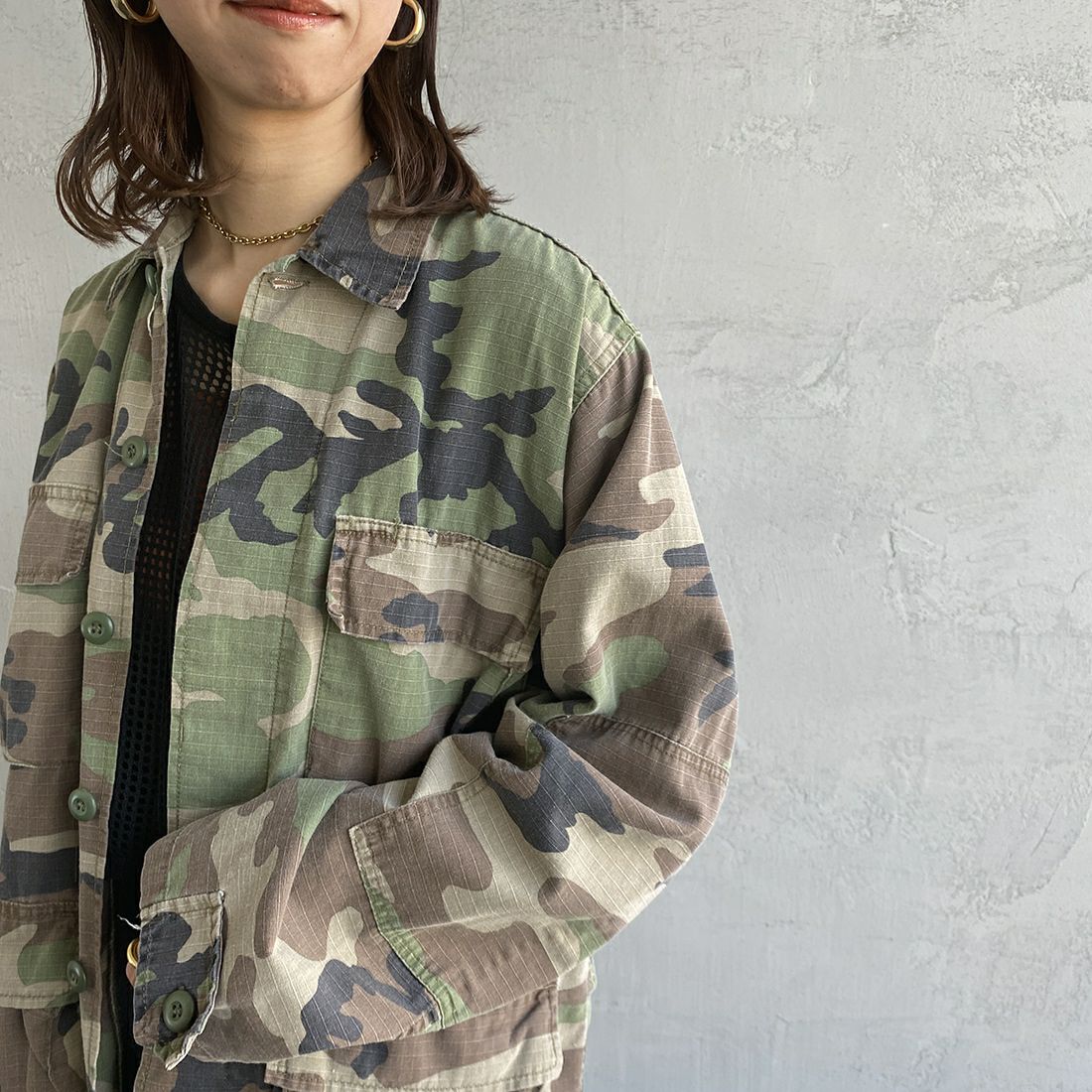 ROTHCO [ロスコ] BDU シャツジャケット [BDSH-OZONE] WOODLAND &&モデル身長：163cm 着用サイズ：XS&&