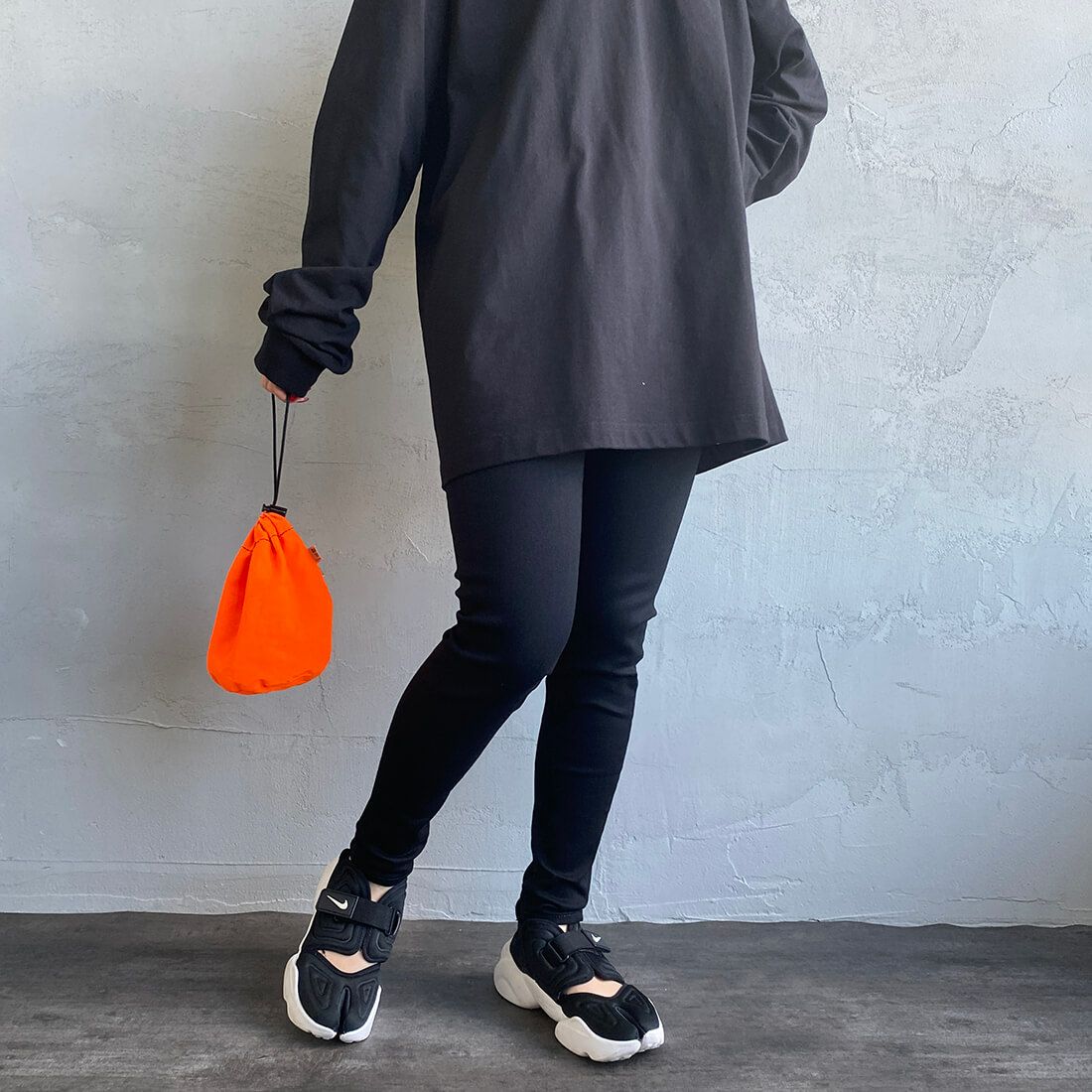 BIG JOHN [ビッグジョン] ヌードレッグ [MML106K] BK01&&モデル身長：156cm 着用サイズ：XS&&