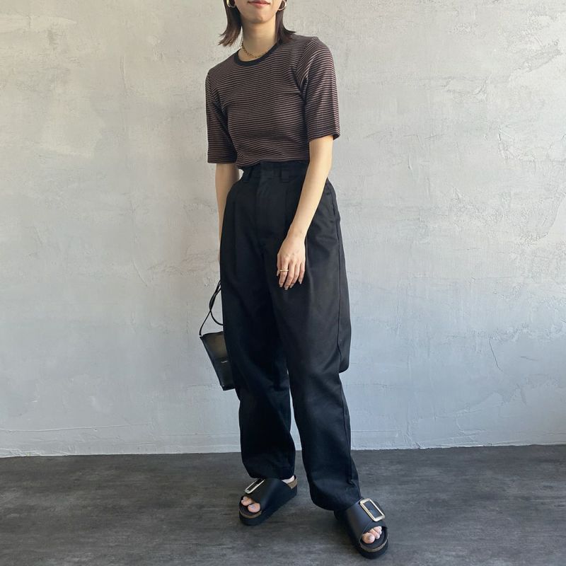 Robert P.Miller [ロバートピーミラー] 別注 配色ボーダー 5分袖クルーネックTシャツ [RM231-248IN-JF] BROWN &&モデル身長：163cm 着用サイズ：F&&