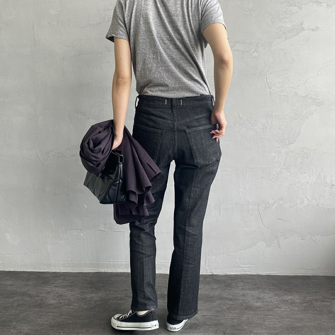 RED CARD TOKYO [レッドカード トーキョー] 辺見えみりコラボレーションモデル Emily ミッドライズフレアデニム [603513HE01-JF] C-BLK RINS &&モデル身長：163cm 着用サイズ：25&&