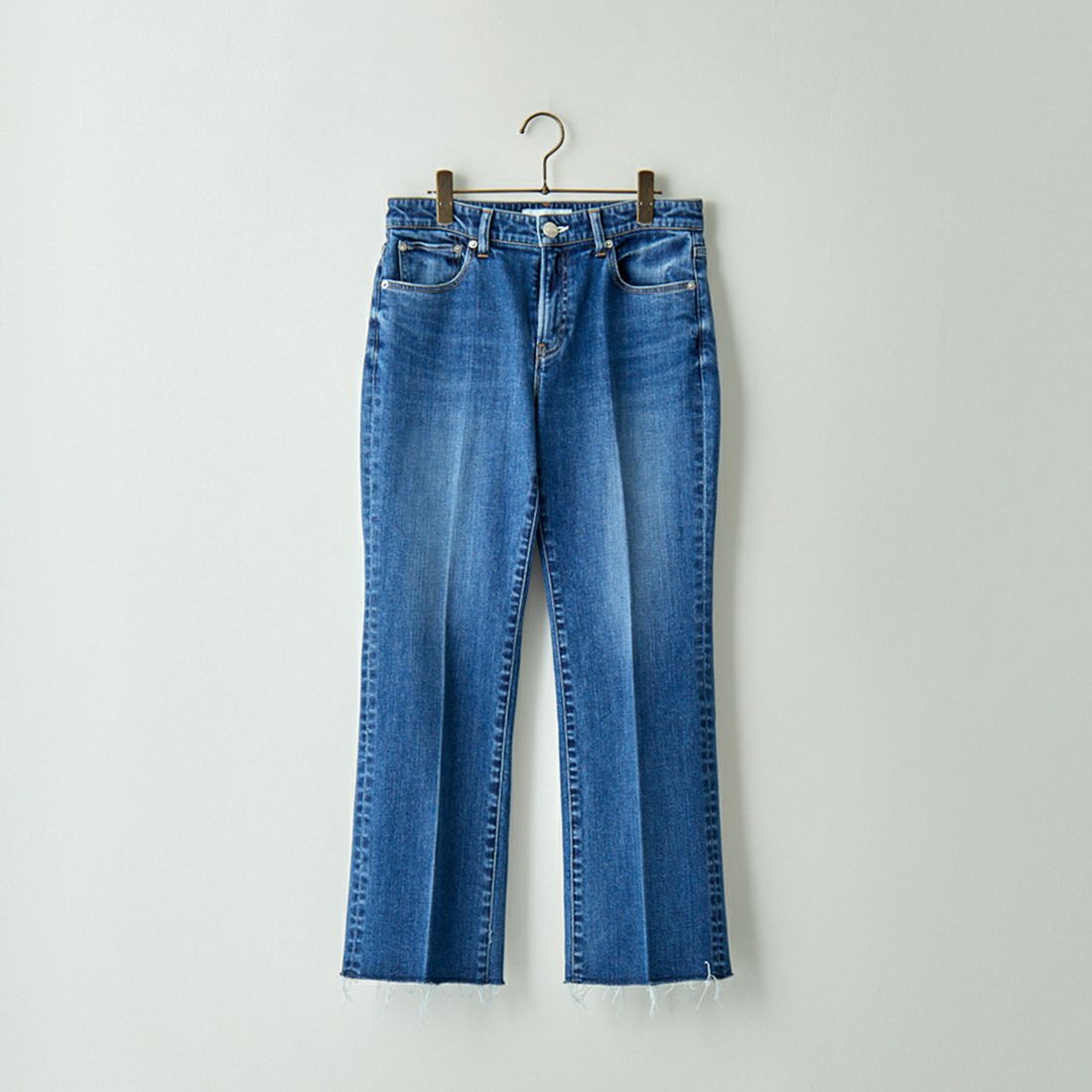 RED CARD TOKYO [レッドカード トーキョー] 辺見えみりコラボレーションモデル Emily ミッドライズフレアデニム [493513HE01-JF] C-MID BLU