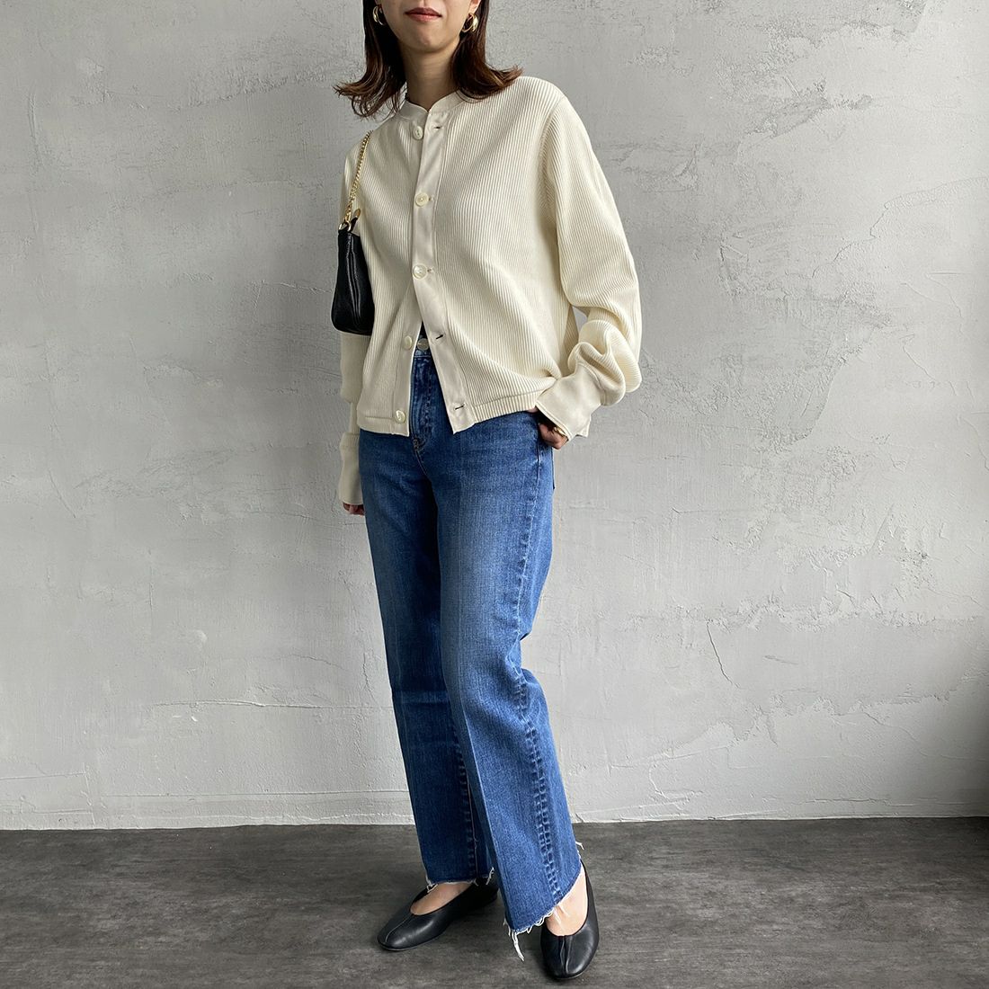 RED CARD TOKYO [レッドカード トーキョー] 辺見えみりコラボレーションモデル Emily ミッドライズフレアデニム [493513HE01-JF] C-MID BLU &&モデル身長：163cm 着用サイズ：25&&