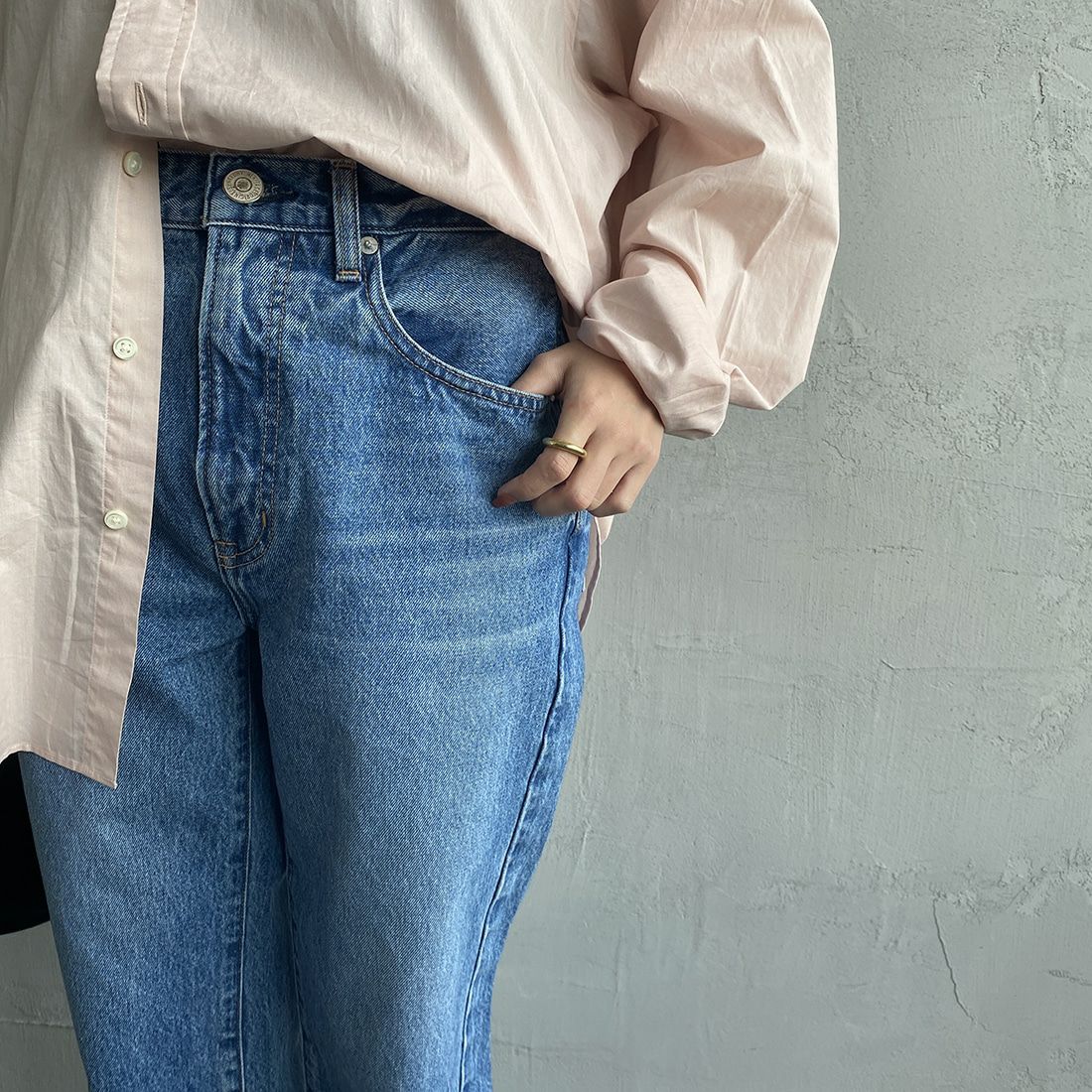 NEEDBY heritage [ニードバイヘリテージ] 別注 JOE ストレートデニム [JOE-JF] MB &&モデル身長：160cm 着用サイズ：27&&