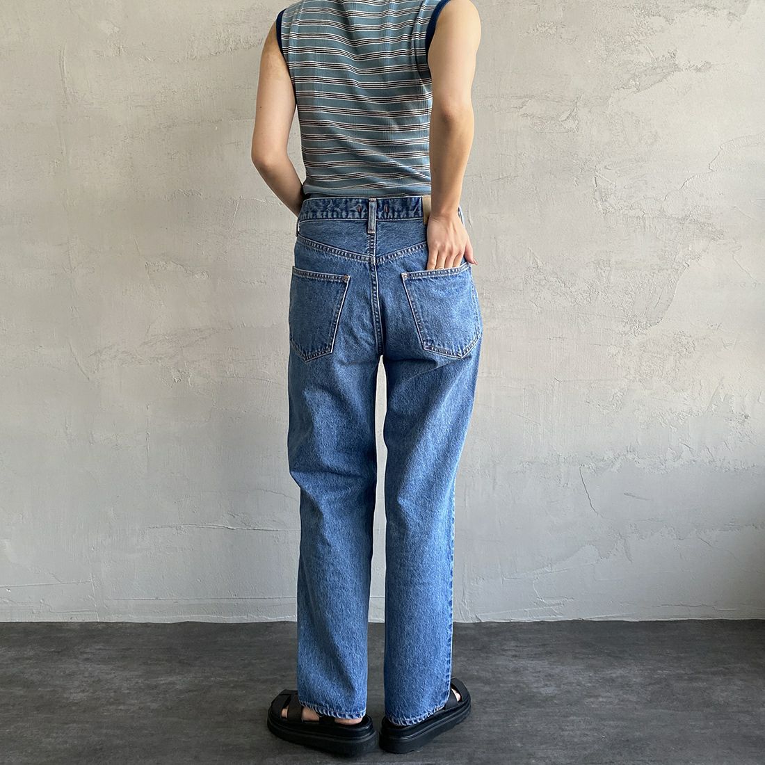 NEEDBY heritage [ニードバイヘリテージ] 別注 JOE ストレートデニム [JOE-JF] MB &&モデル身長：160cm 着用サイズ：27&&