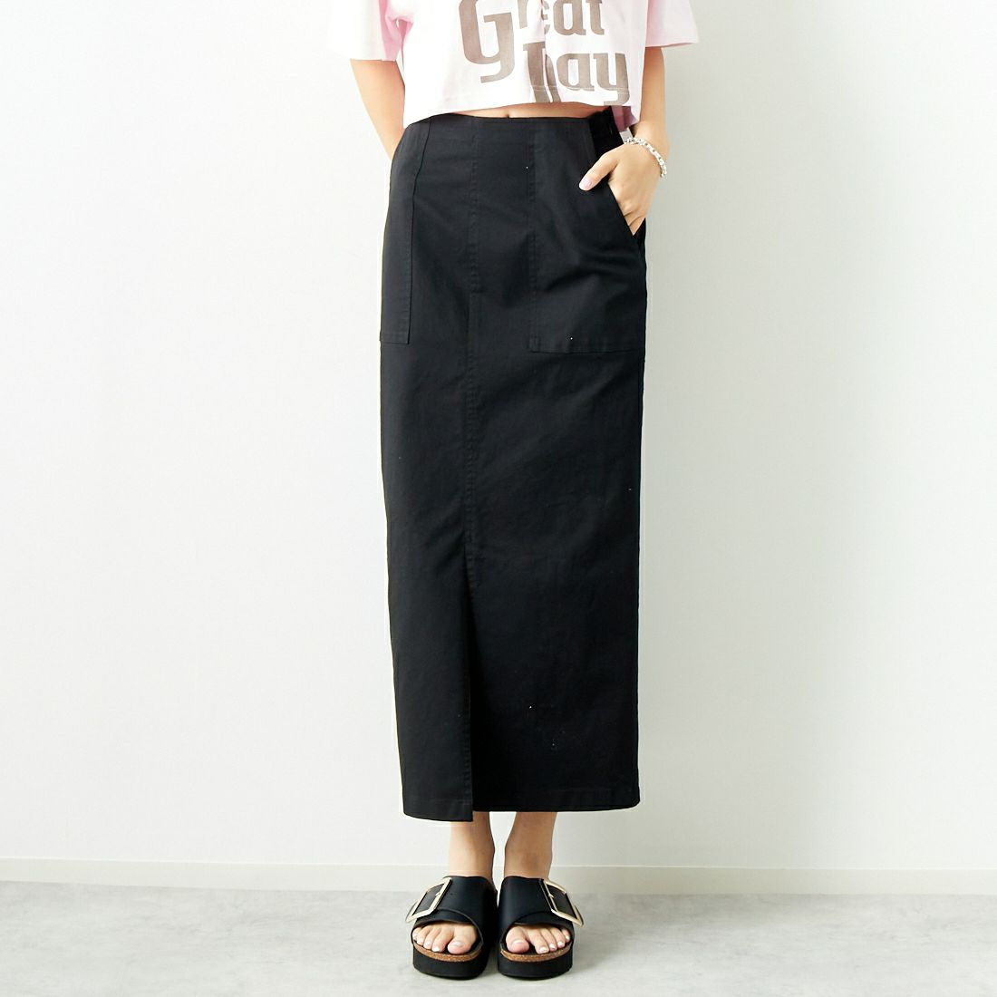 BLACK&&モデル身長：167cm 着用サイズ：38&&