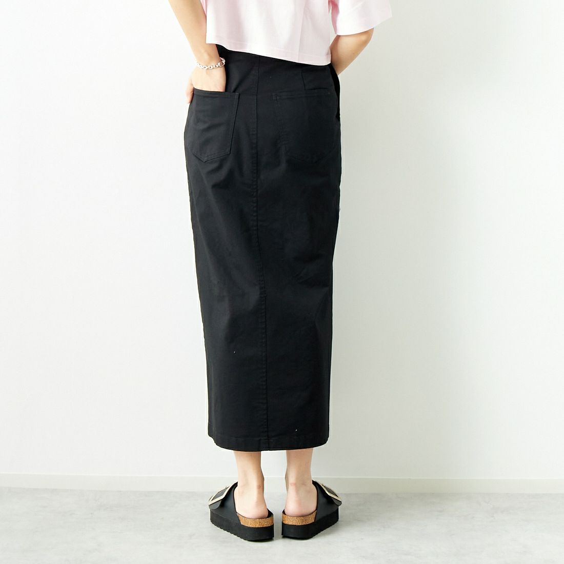 Jeans Factory Clothes [ジーンズファクトリークローズ] コットンストレッチタイトベイカースカート [ISJF-01] BLACK &&モデル身長：167cm 着用サイズ：38&&