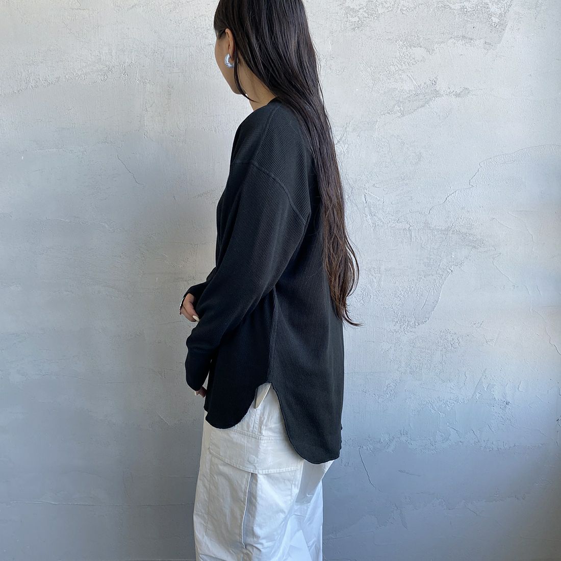 Health knit [ヘルスニット] 別注 ワッフルボーダー クルーネックTシャツ [H2202W001IN-JF] BLACK &&モデル身長：156cm 着用サイズ：F&&