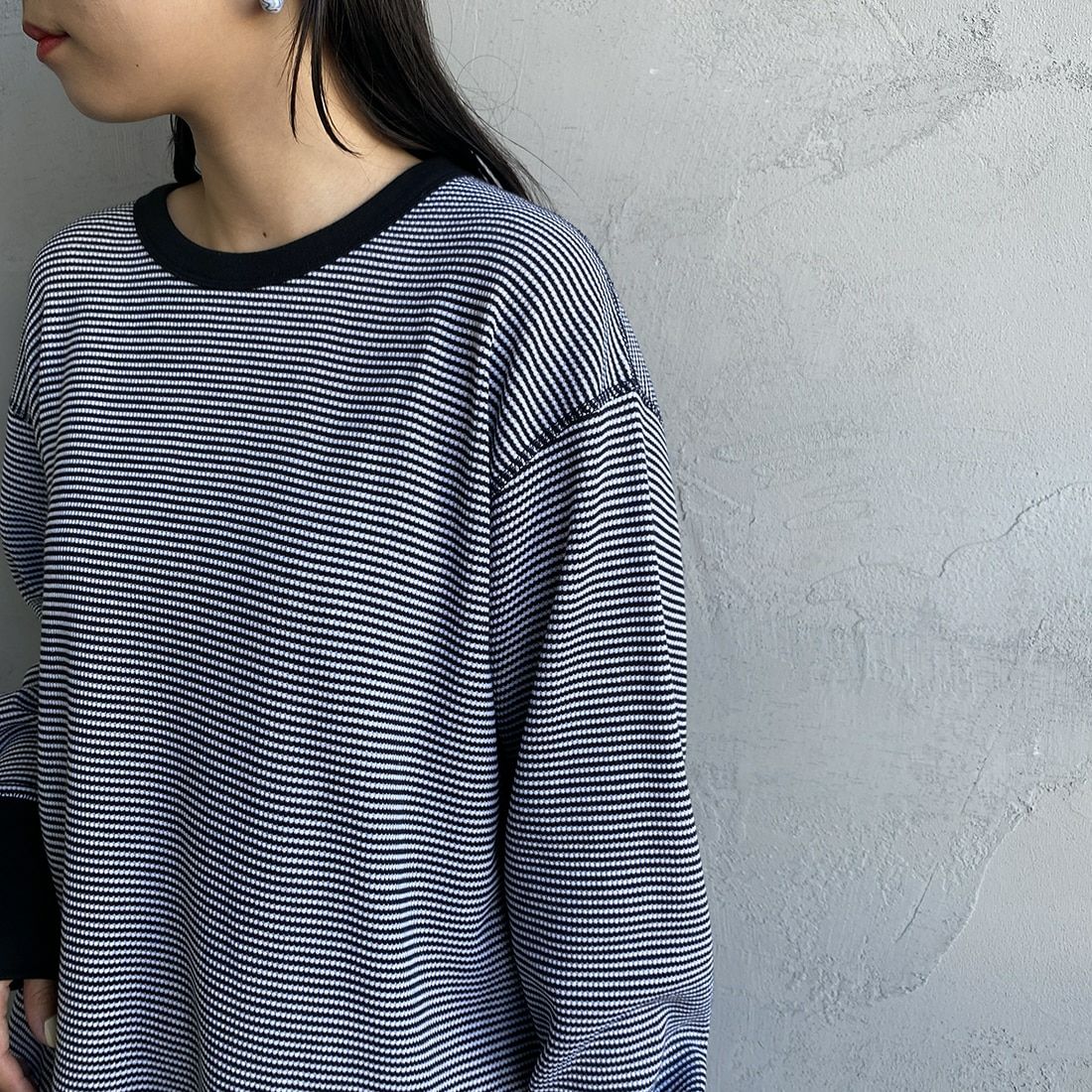 Health knit [ヘルスニット] 別注 ワッフルボーダー クルーネックTシャツ [H2202W001IN-JF] BLK/OFF &&モデル身長：156cm 着用サイズ：F&&