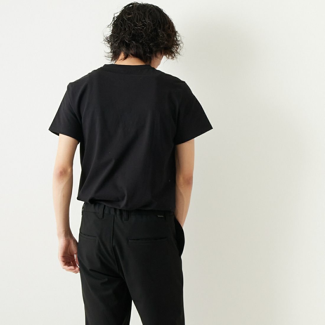A.P.C. [アー・ペー・セー] RUE MADAME プリントTシャツ [RUE-MADAME] 99 NOIR &&モデル身長：182cm 着用サイズ：L&&