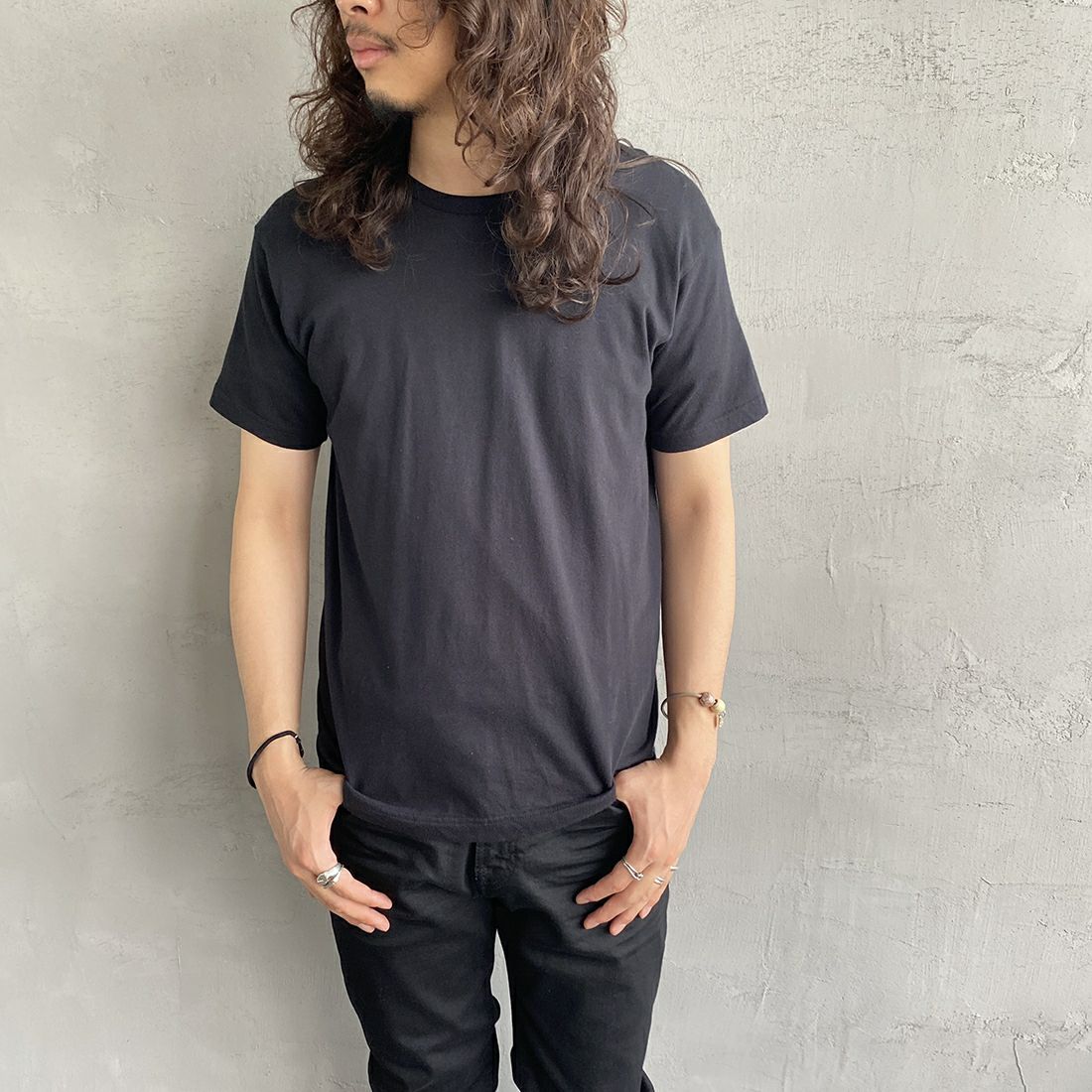 Hanes [ヘインズ] ジャパンフィット 2枚組 クルーネックTシャツ [H5320] 998 ｱｿｰﾄ &&モデル身長：173cm 着用サイズ：M&&