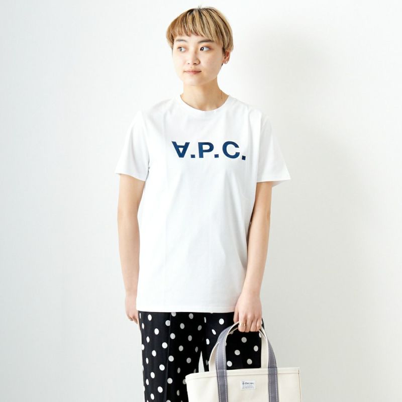 A.P.C. [アー・ペー・セー] VPCロゴTシャツ [T-SHIRT-VPC-BLANC-H] 39 D.NAVY &&モデル身長：160cm 着用サイズ：XS&&