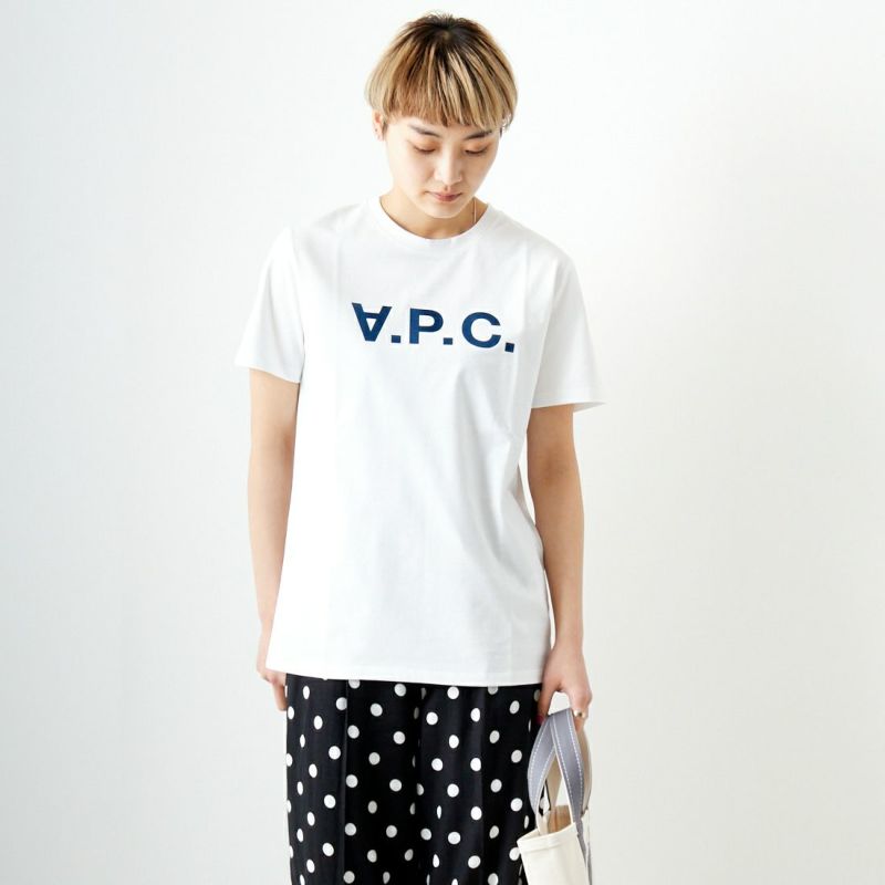 A.P.C. [アー・ペー・セー] VPCロゴTシャツ [T-SHIRT-VPC-BLANC-H] 39 D.NAVY &&モデル身長：160cm 着用サイズ：XS&&