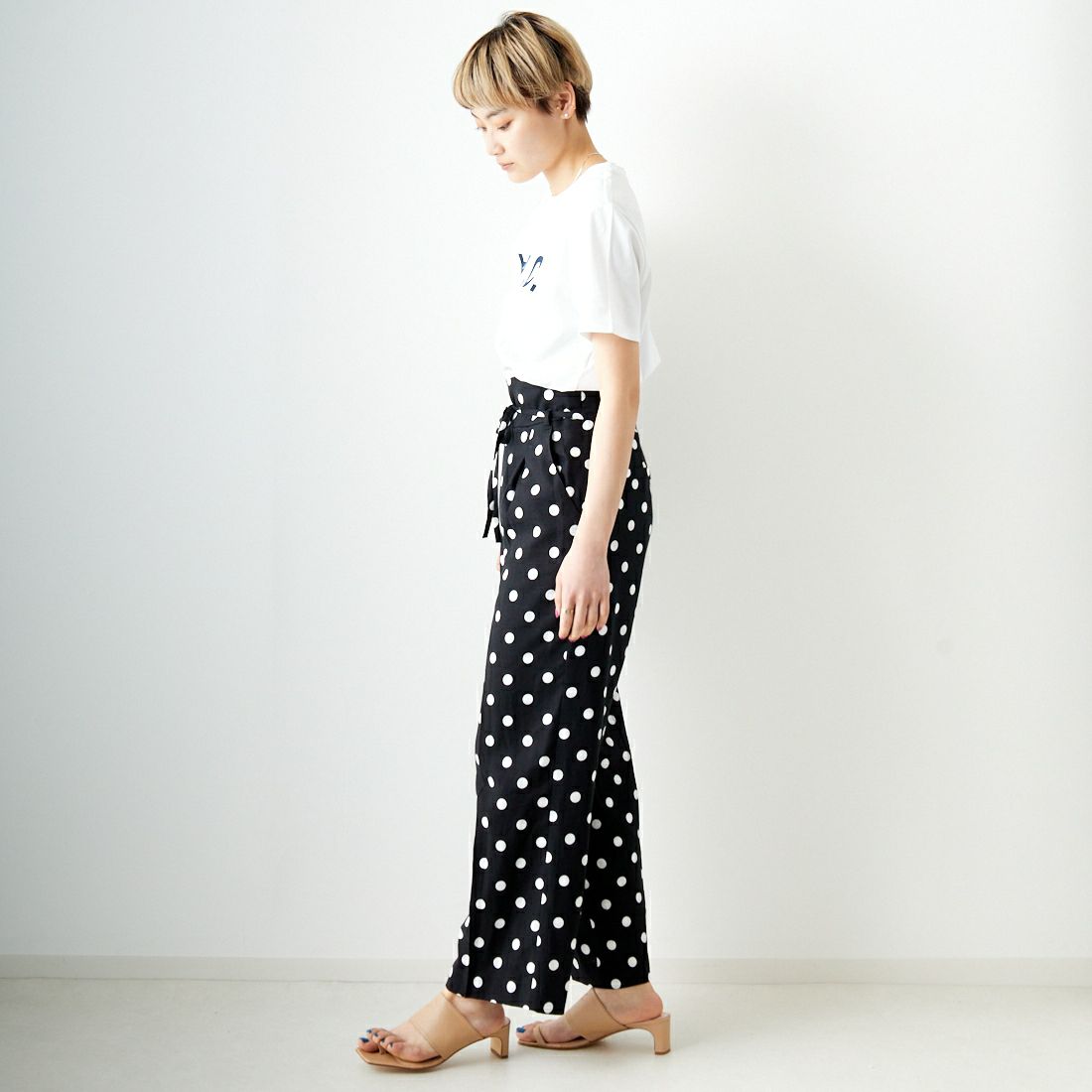 A.P.C. [アー・ペー・セー] VPCロゴTシャツ [T-SHIRT-VPC-BLANC-H] 39 D.NAVY &&モデル身長：160cm 着用サイズ：XS&&