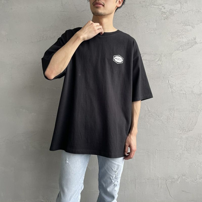 RVCA [ルーカ] INDUSTRIAL バックプリントTシャツ [BD041-224] BLK &&モデル身長：168cm 着用サイズ：L&&