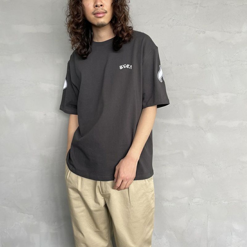 RVCA [ルーカ] OE FAKE RVCA ワッペンロゴTシャツ [BD041-227] PTK &&モデル身長：173cm 着用サイズ：M&&