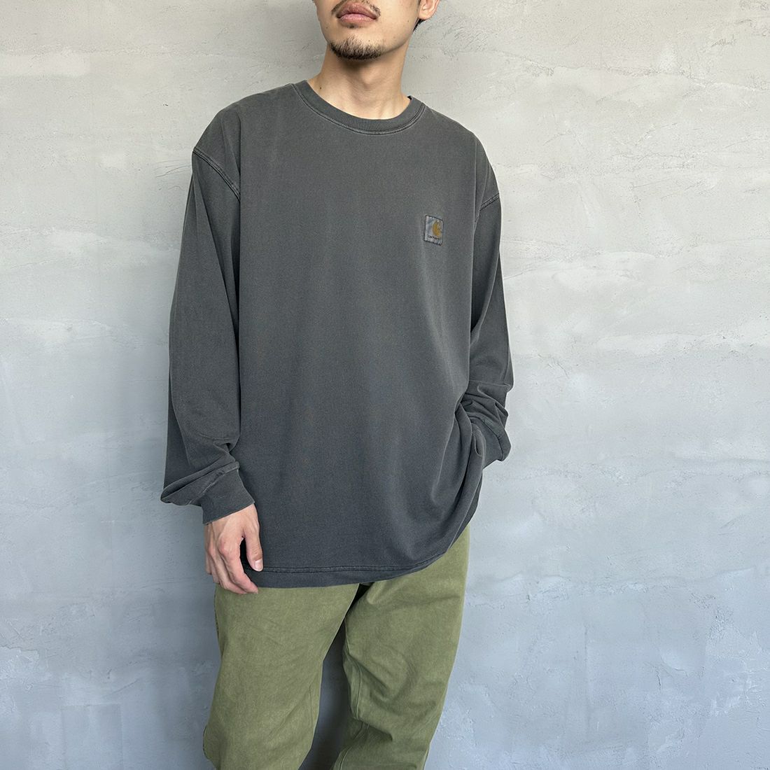 carhartt WIP [カーハートダブリューアイピー] ロングスリーブネルソンTシャツ [I029948] BLACK &&モデル身長：168cm 着用サイズ：L&&