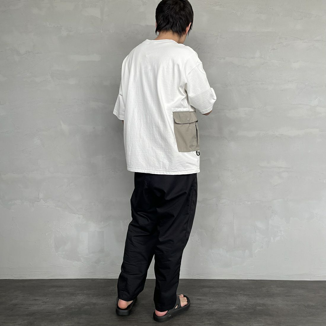 CHUMS [チャムス] ヘビーウエイトサイドポケットTシャツ [CH01-2169] W001 WHITE &&モデル身長：173cm 着用サイズ：L&&