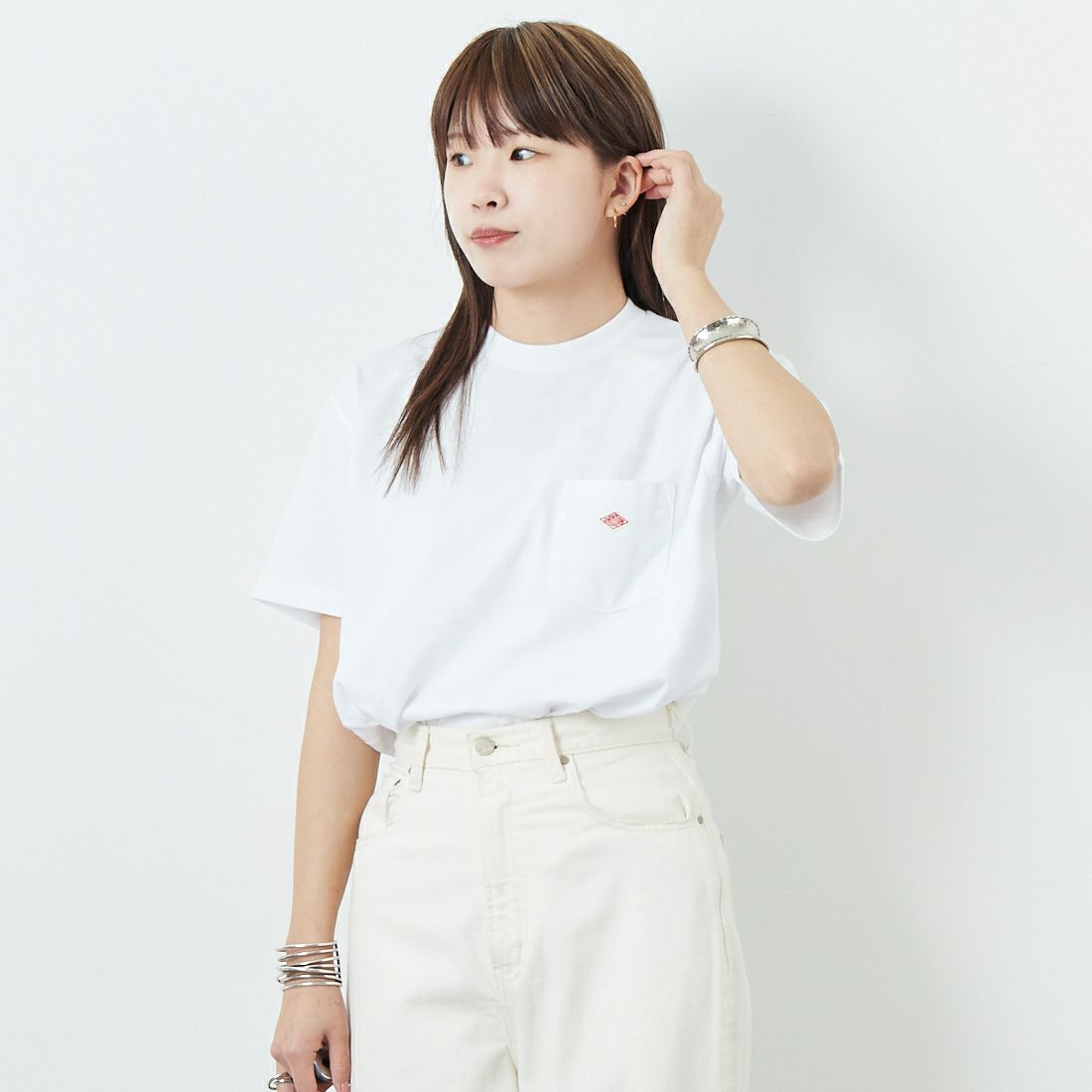 DANTON [ダントン] ソリッド ポケットTシャツ [DT-C0197TCB] WHITE &&モデル身長：167cm 着用サイズ：S&&