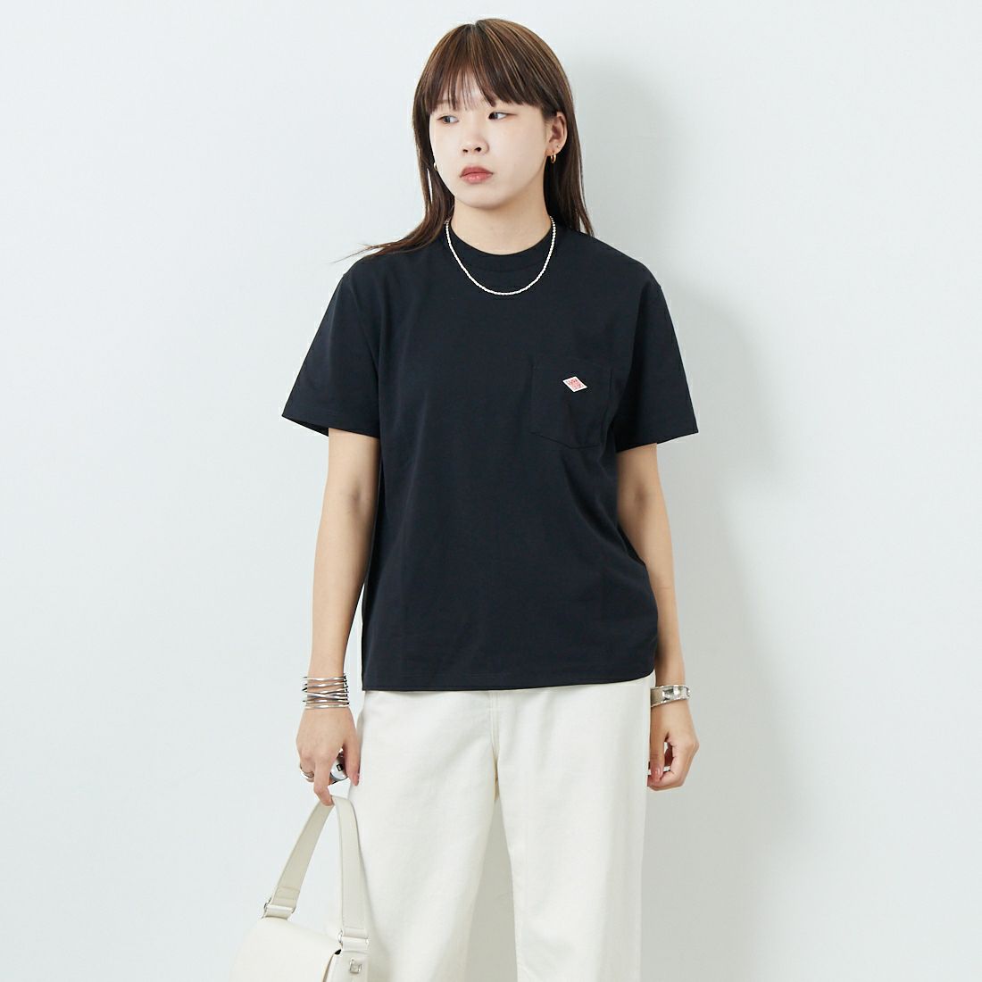 DANTON [ダントン] ソリッド ポケットTシャツ [DT-C0197TCB] BLACK &&モデル身長：167cm 着用サイズ：S&&